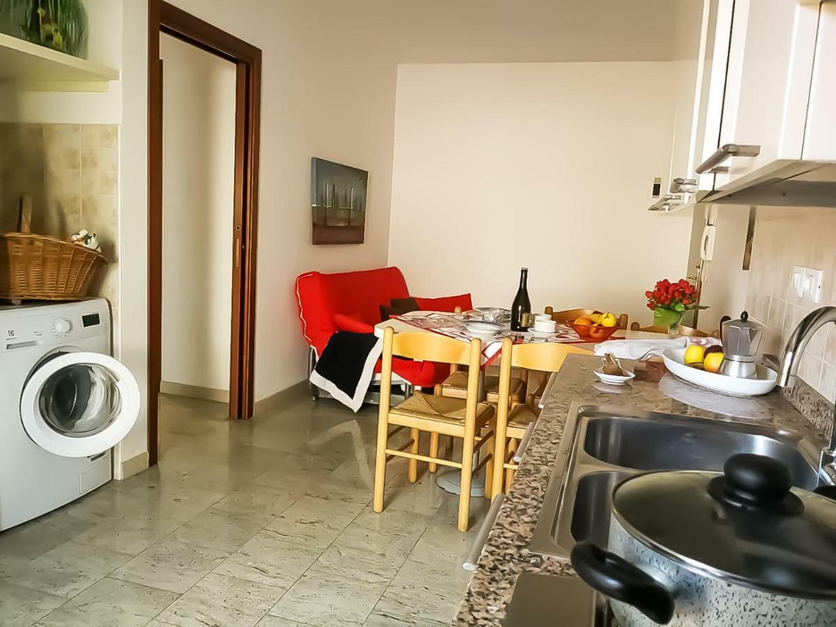 Condominio Moschettieri Trilocale 比比翁 外观 照片